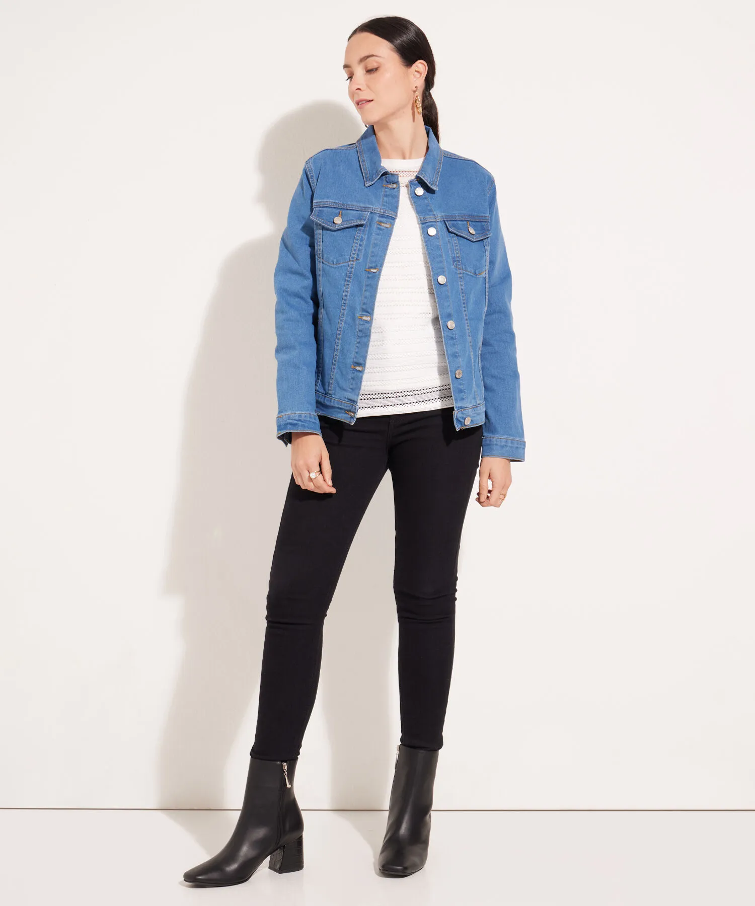 Chaqueta Trucker Tono Azul Medio Claro-